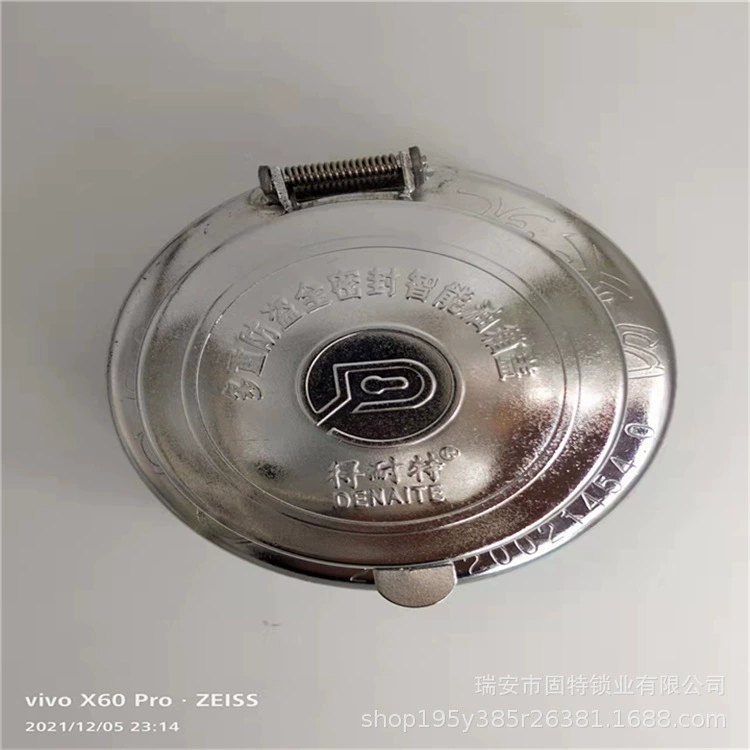 Dongfeng TianLong Red Rock Jieshi Aowei Humvee Противоугонная Герметичная крышка топливного бака в сборе тяжелый грузовик Тяговый насос грузовик Универсальный