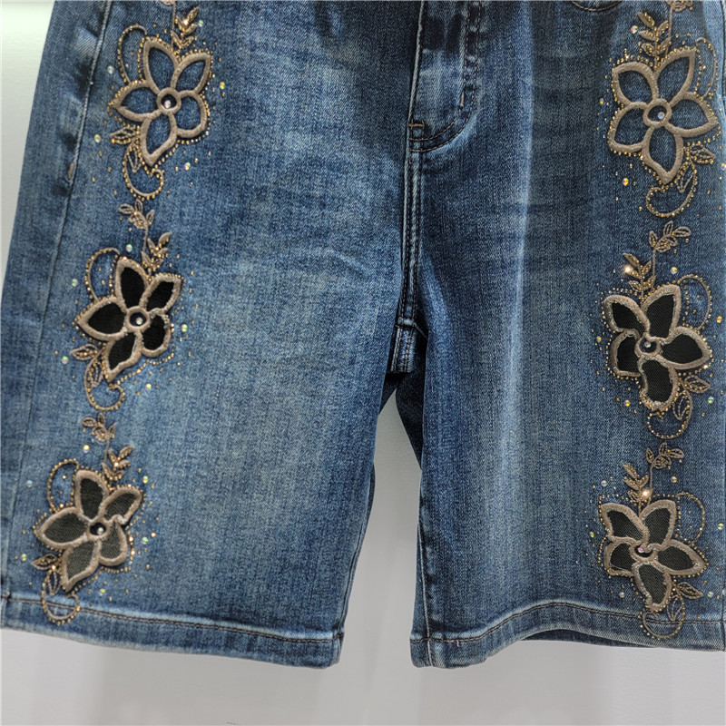 Bermudas de Mezclilla Bordadas para Mujer de Mezclilla Diseño Bordado, Tiro Alto image 3