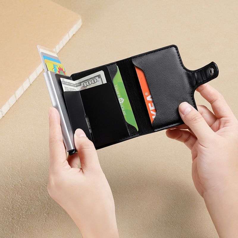 2024 nuevo cepillo antirrobo RFID titular de la tarjeta de cuero de aluminio automático pop-up titular de la tarjeta billetera de dos en uno de almacenamiento