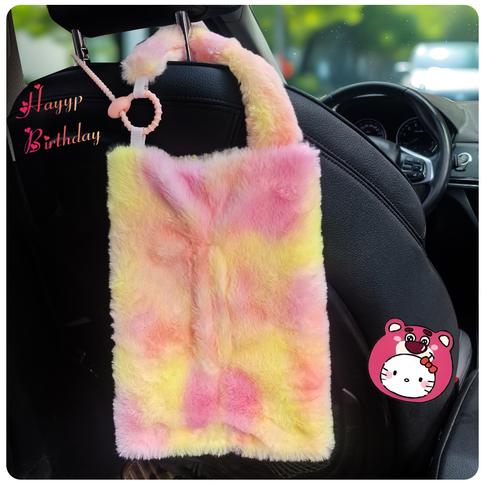 Nueva caja de toallas de automóvil de peluche colgante creativa para el automóvil caja de extracción de papel de alta calidad diosa bolsa colgante de toallas de automóvil