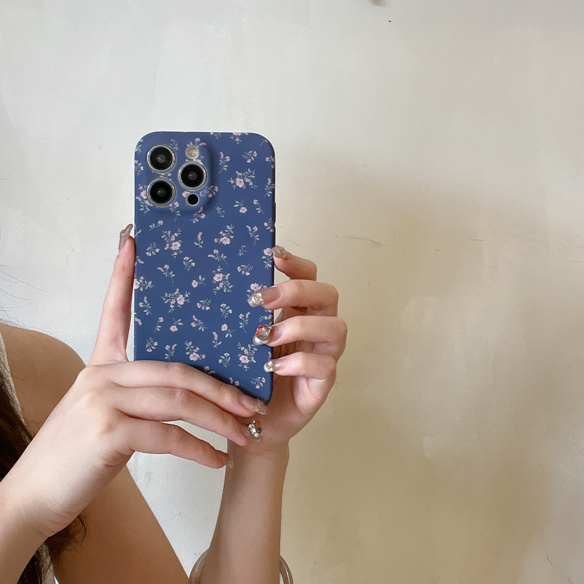 8AA3DB32-8D98-4A20-A4AE-60761F