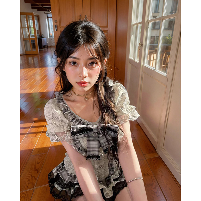 幕夜蔷薇 蕾丝收腰短袖上衣格纹蕾丝短裤裙套装甜辣小众设计感女|undefined
