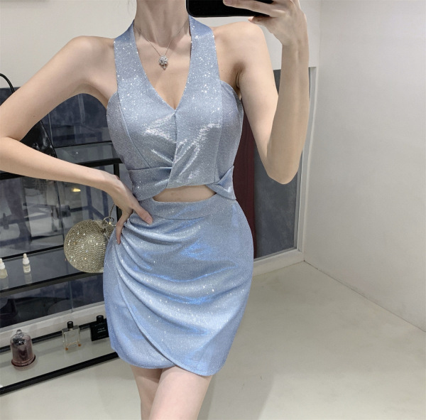 V-neck glittering, royal sister hanging neck, backless design, sense of dress, dazzling belly, nightclub short