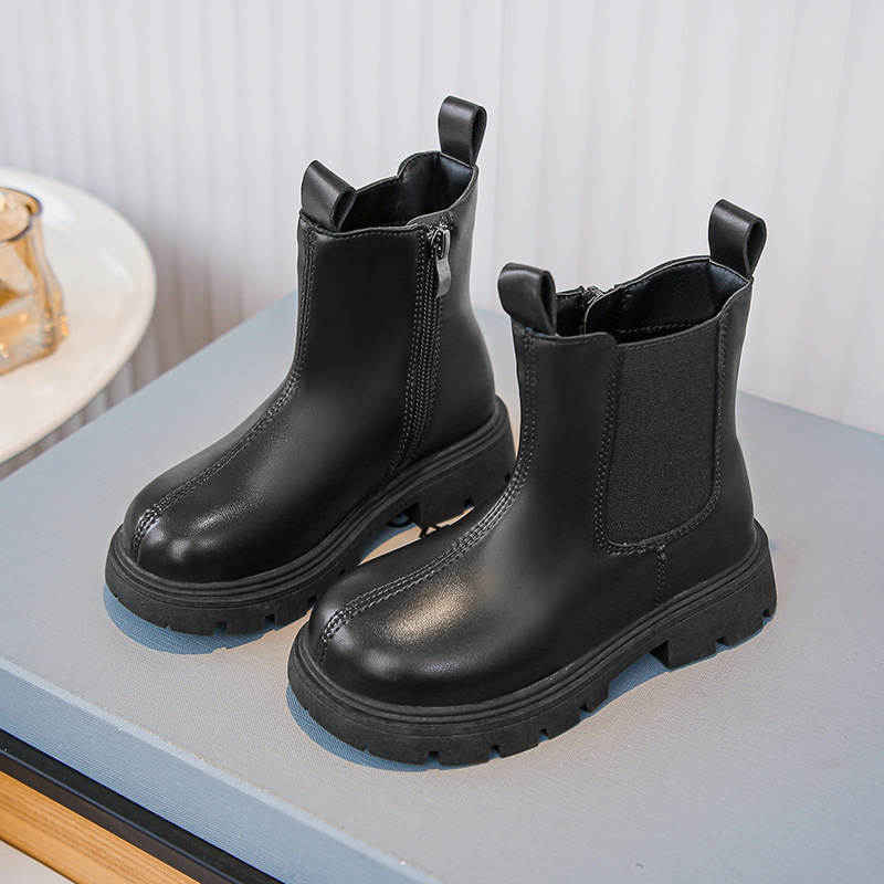 Kinder Martin 2024 Herbst und Winter Neuheit Jungen kurze schwarze weiche Sohlen Leder britischer Stil Mädchen Einzelstiefel_voghion.com