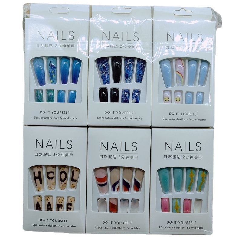 Fresh fake nails