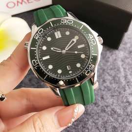 跨境卖家福音绿硅胶带潜水表1688工厂批发男士运动表爆单款男手表