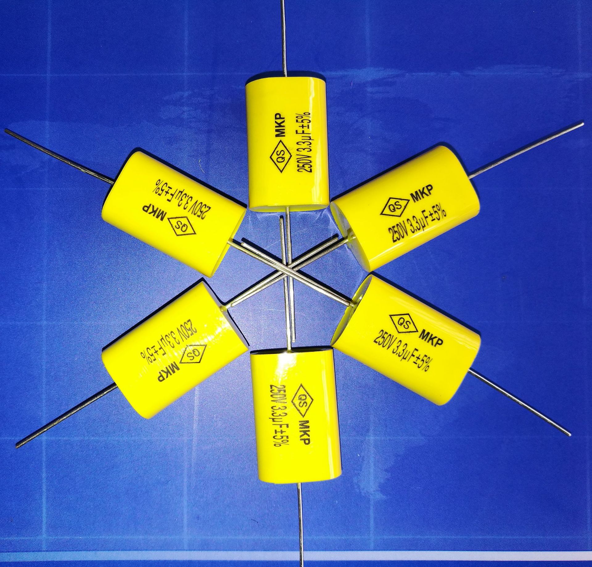 源头工厂直销CBB20MKP金属化聚丙烯膜轴向电容器无极性穿心电容