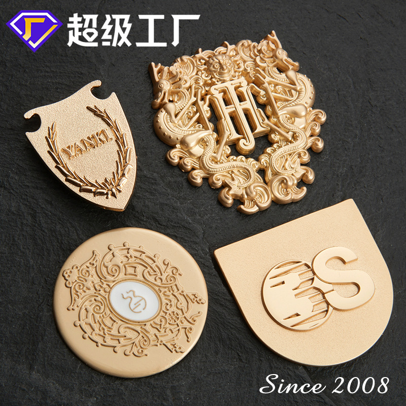 厂家定制铜牌 冲压腐蚀拉丝黄铜标识牌 包装盒礼品金属logo商标牌