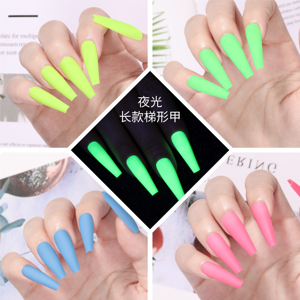 Nueva pieza de esmalte de uñas de desgaste de ballet largo luminoso transfronterizo terminado parche de uñas esmerilado pegamento jalea pieza de uñas falsas