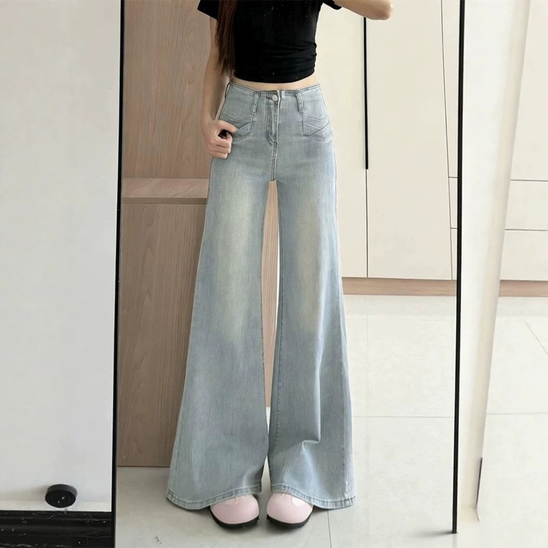 Light Blue Flared Jeans for Women, 2026 Summer New Style, Thin and Loose Fit, Slimming with a Draping Effect, Not Tight on the Legs, Flared Pants