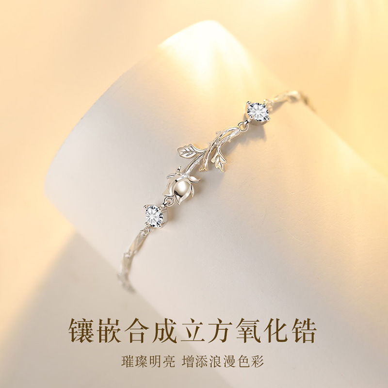 王子様のバラのブレスレット女性の高級感があります。|undefined