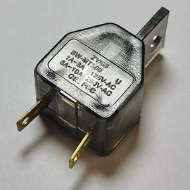 震动开关;开关元件;连接器