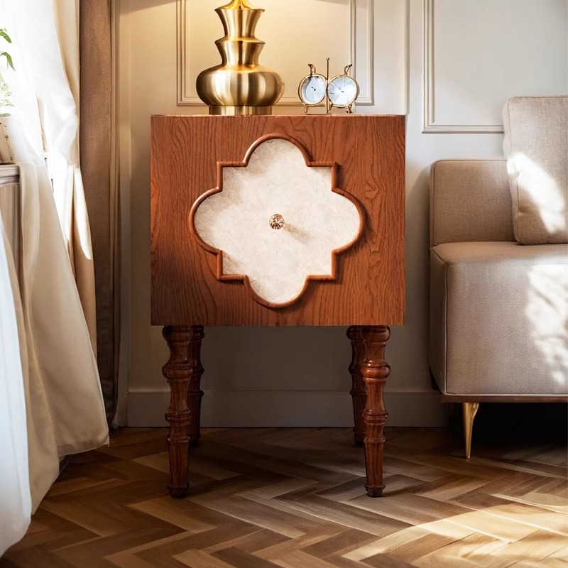 Mesita de noche retro francesa Da Sima 2024 Nuevo dormitorio Mesita de noche estrecha con borde de cama Mesita de noche pequeña de madera maciza móvil