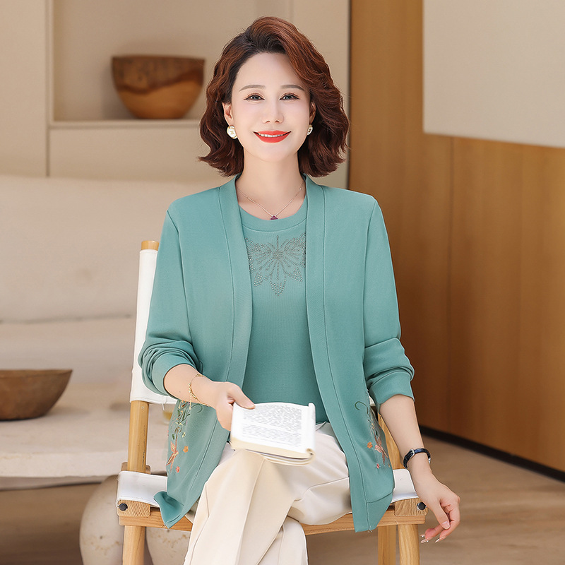 Spring Outfit for Mother-In-Law, Wedding Banquet Attire, Middle-Aged and Elderly Women's Spring/Summer Two-Piece Suit for Attending Weddings