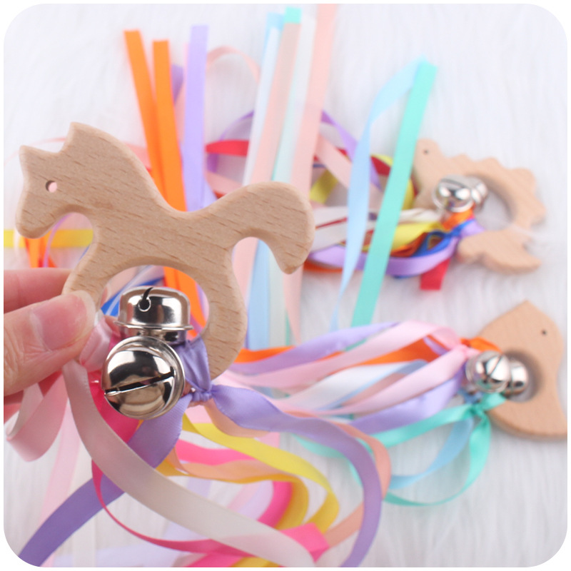 Suministros para bebés de dibujos animados animal anillo de madera mordedor bebé creativo sacudiendo Bell cinta calmante sonajero juguete