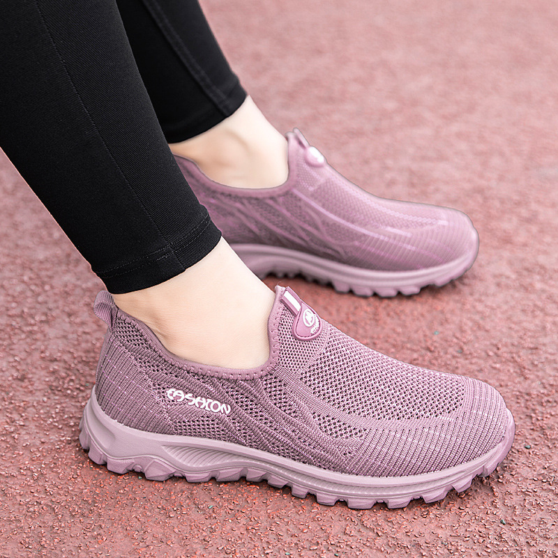 Old Beijing Cloth Shoes for Women, Leap Month Mom Shoes, Soft Sole Comfortable Walking Shoes for the Elderly, Slip-On Mesh Sports Shoes for Seniors