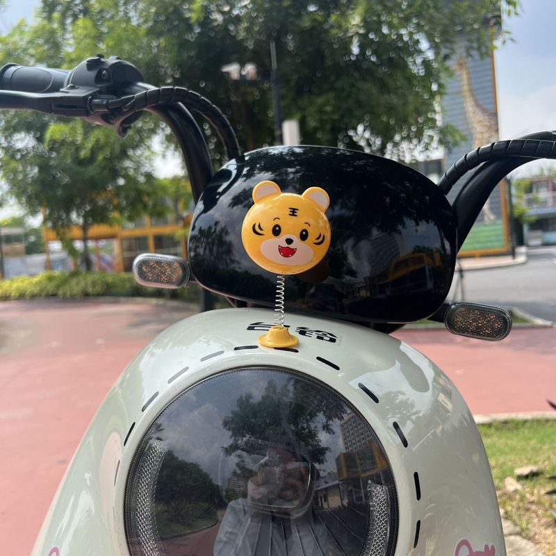 ヘルメット装飾猫耳バイク電気自動車装飾熊耳かわいい車装飾シール機関車竹トンボ風車|undefined
