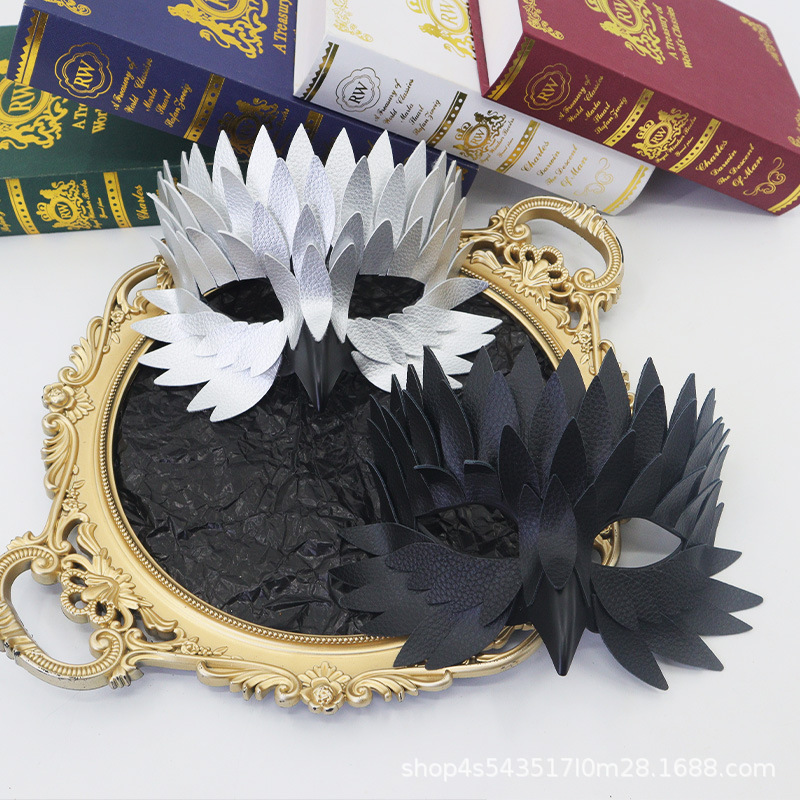 Halloween transfronterizo nueva máscara de plumas de boca de pájaro mitad cara cosplay accesorios de vestuario máscara de baile de maquillaje mujer