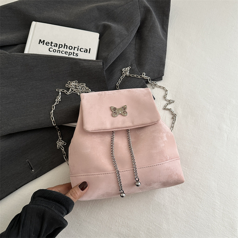 2024 nueva mochila de diseño de nicho de gran capacidad bolso de cadena de ocio de cercanías coreano bolso de elemento mariposa
