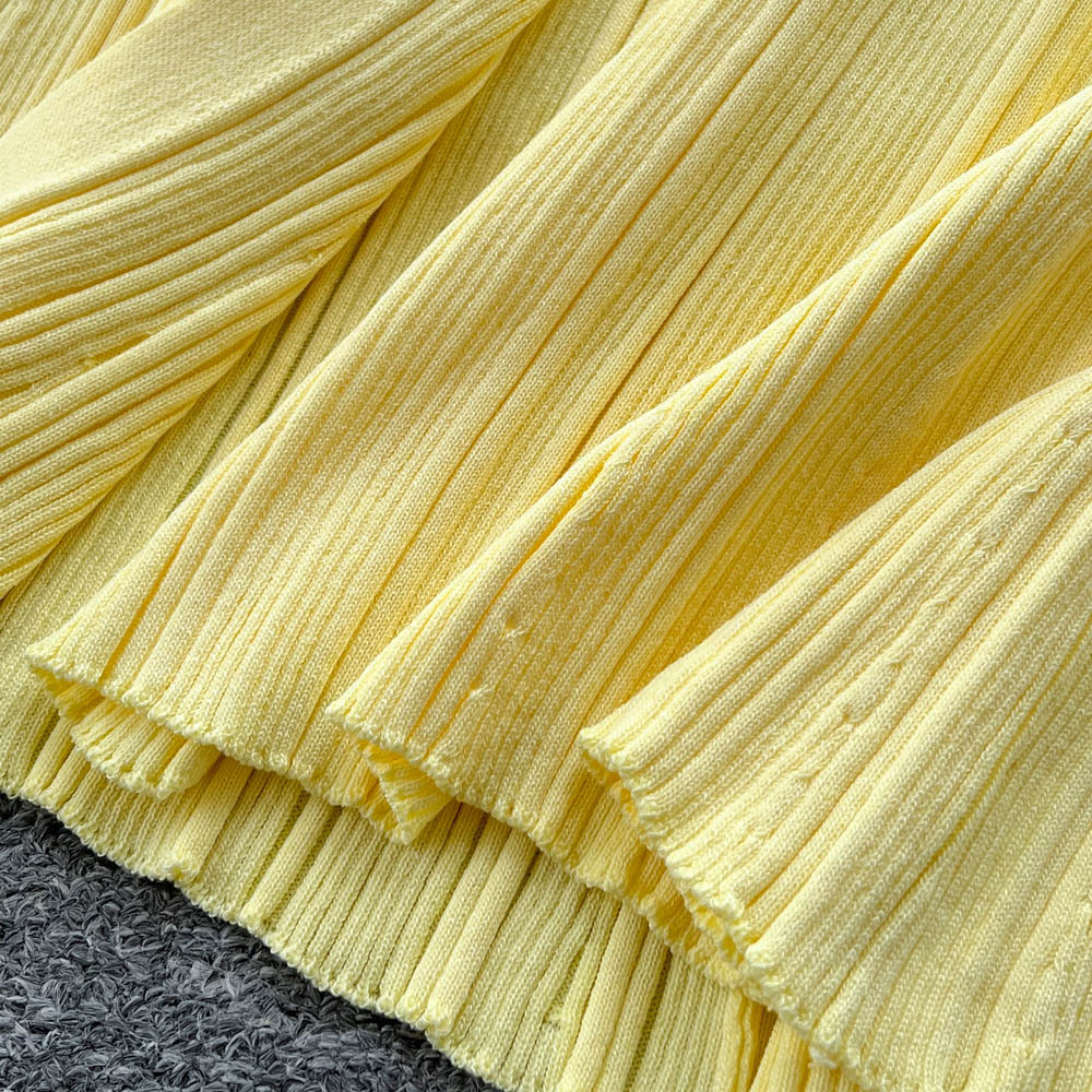 Elegantes Damen Strickkleid Mit Revers Und Knopfleiste Lang_voghion.com