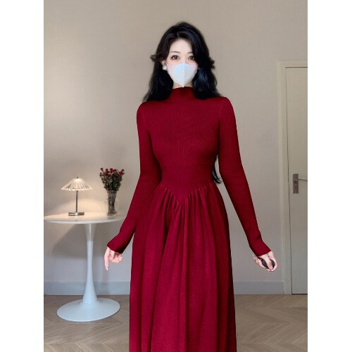 白色半高领长袖针织连衣裙女秋季配大衣内搭打底裙修身收腰长裙子|undefined