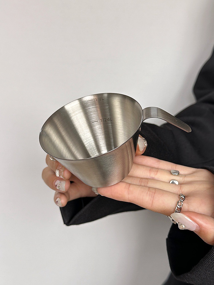 Concentrated coffee measuring cup