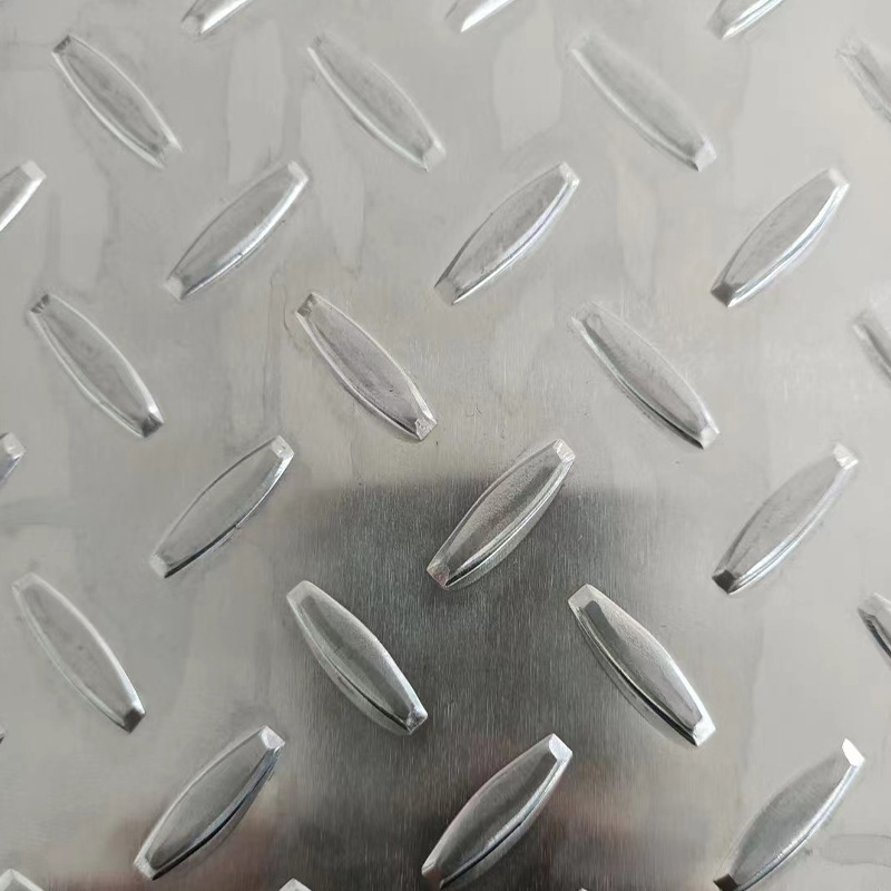 Placa de aleación de aluminio tipo lenteja, patrón, placa de aluminio, venta de bobina de aluminio, placa de aluminio recubierta de color, patrón antideslizante de cinco nervaduras, placa de aluminio en stock