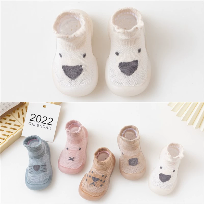 Children's shoes for early age, non-slip sneakers, 2022, soft sole