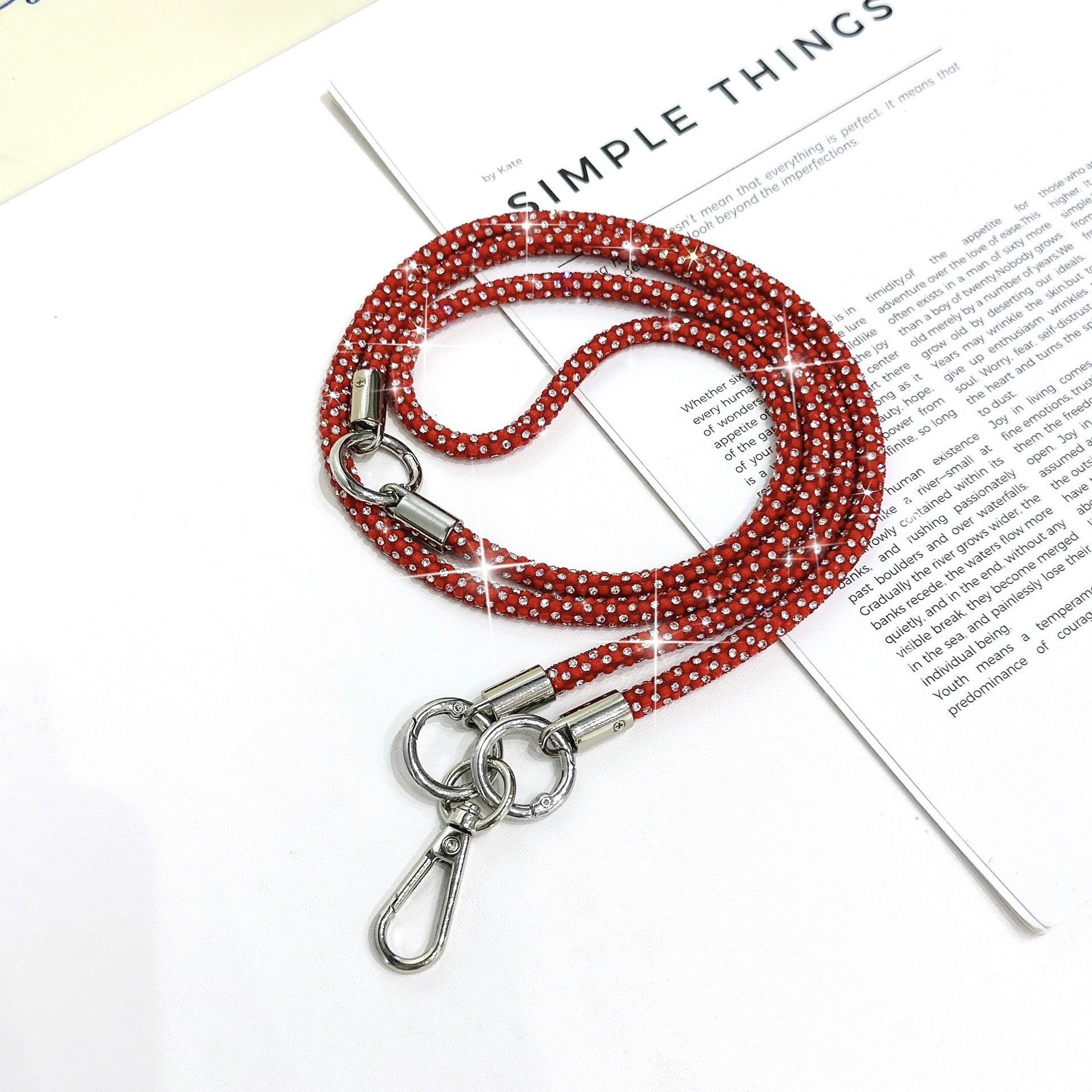 Alta calidad, ligero, lujo 0.7, diamante completo, tres en uno, cadena de teléfono móvil multiusos, mensajero, caramelo, diamante flash multiforma, cordón de diosa