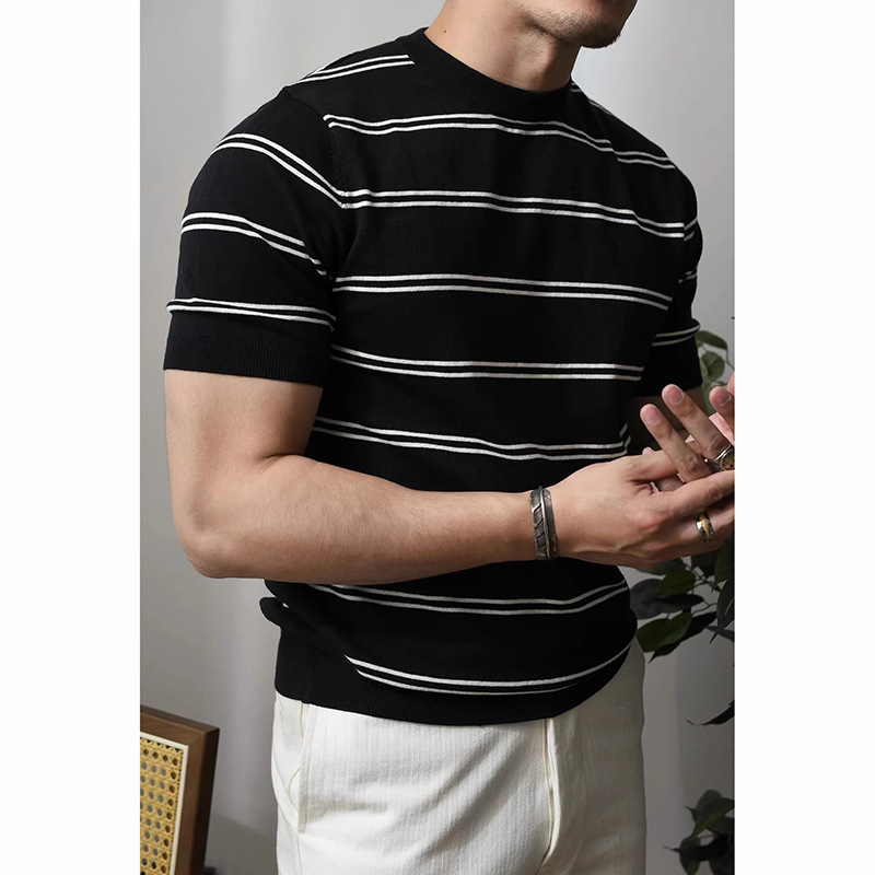 Verano nuevo estilo a rayas suéter de manga corta hombres retro delgado negocio hielo seda transpirable camiseta comercio exterior transfronterizo al por mayor