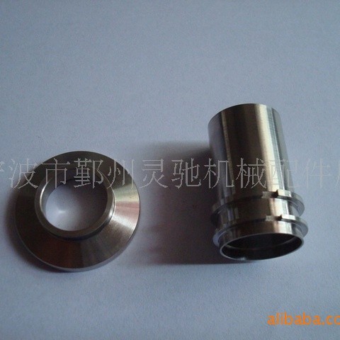 厂家供应不锈钢接头、不锈钢套、不锈钢转轴