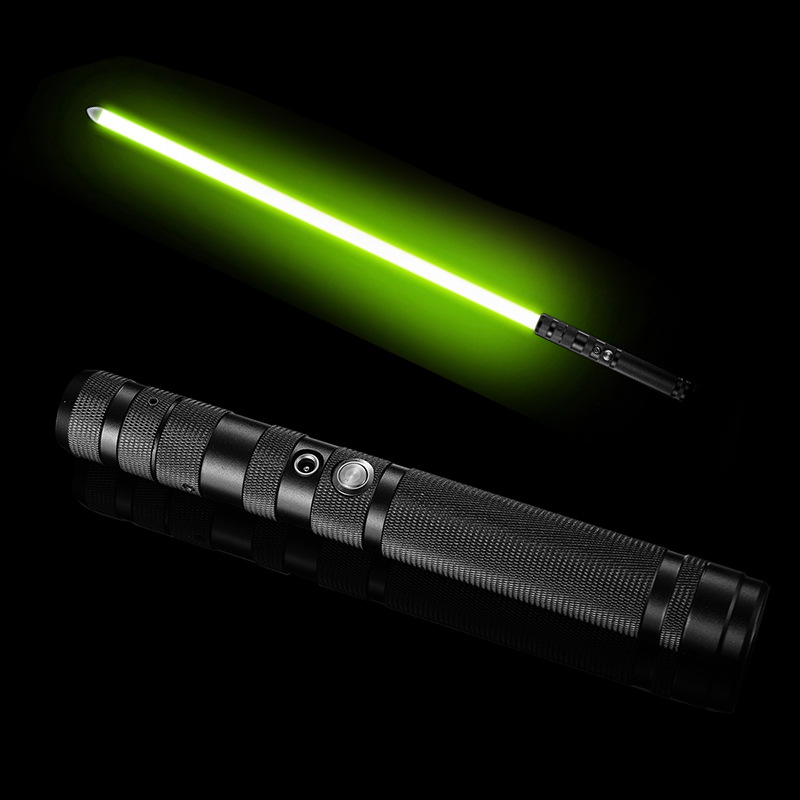 Transfronteriza Amazon Star Wars espada láser sable de luz de Metal 7 colores RGB efecto de sonido de inducción que cambia de color recargable