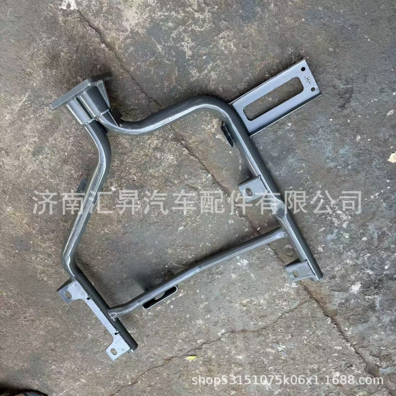 WG1671231058 Right rear fender bracket