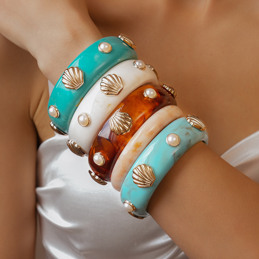 Europa y los Estados Unidos transfronterizos resina de perla geométrica pulsera redonda retro exagerada personalidad nicho de alta sensibilidad brazalete temperamento image 3