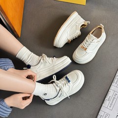 真皮厚底串珠小白鞋女2025秋新款舒适轻便百搭小个子增高休闲板鞋