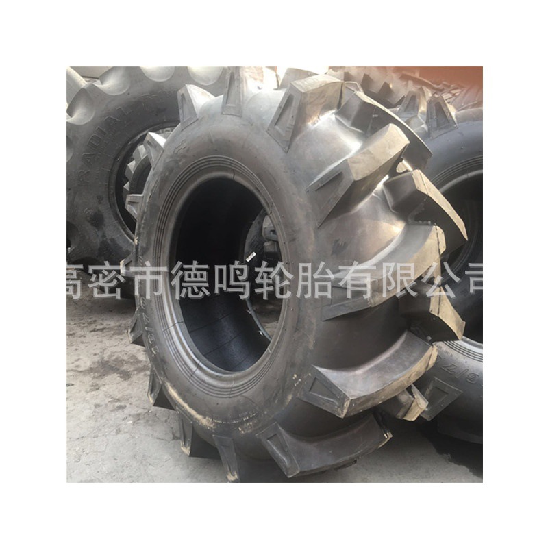 Suministro Lufei pequeño cargador neumático 16/70-24 maquinaria de construcción 16/70-20