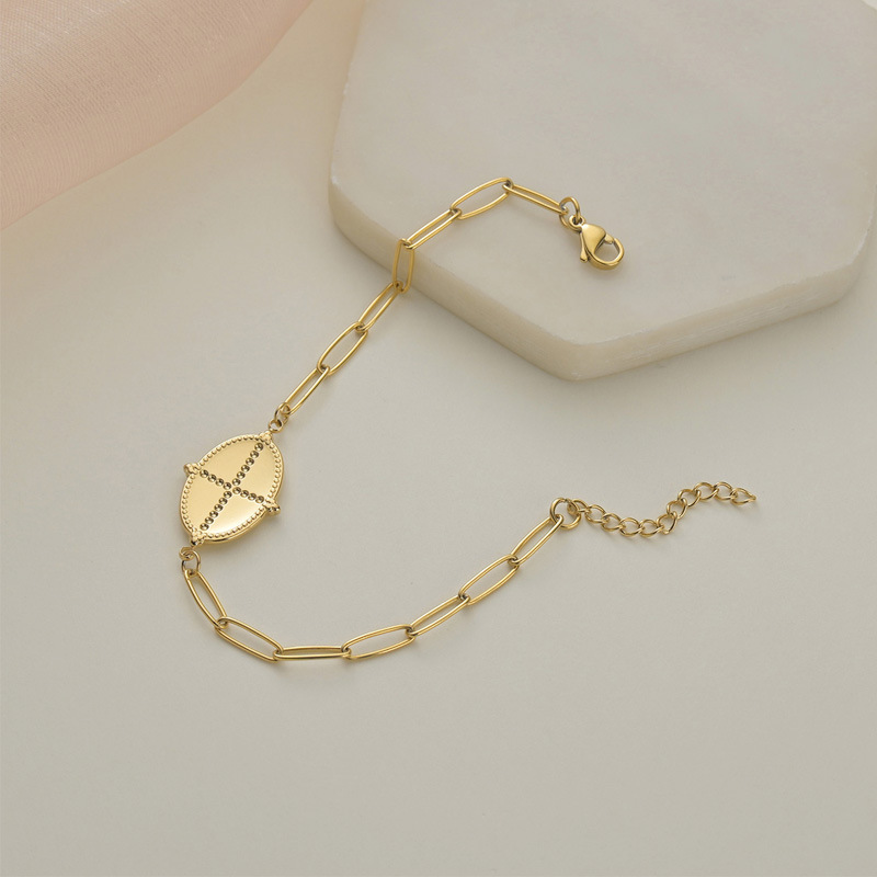 European And American New 14k Gold Oval Cross Long O-shaped Chain Stainless Steel Bracelet display picture 4