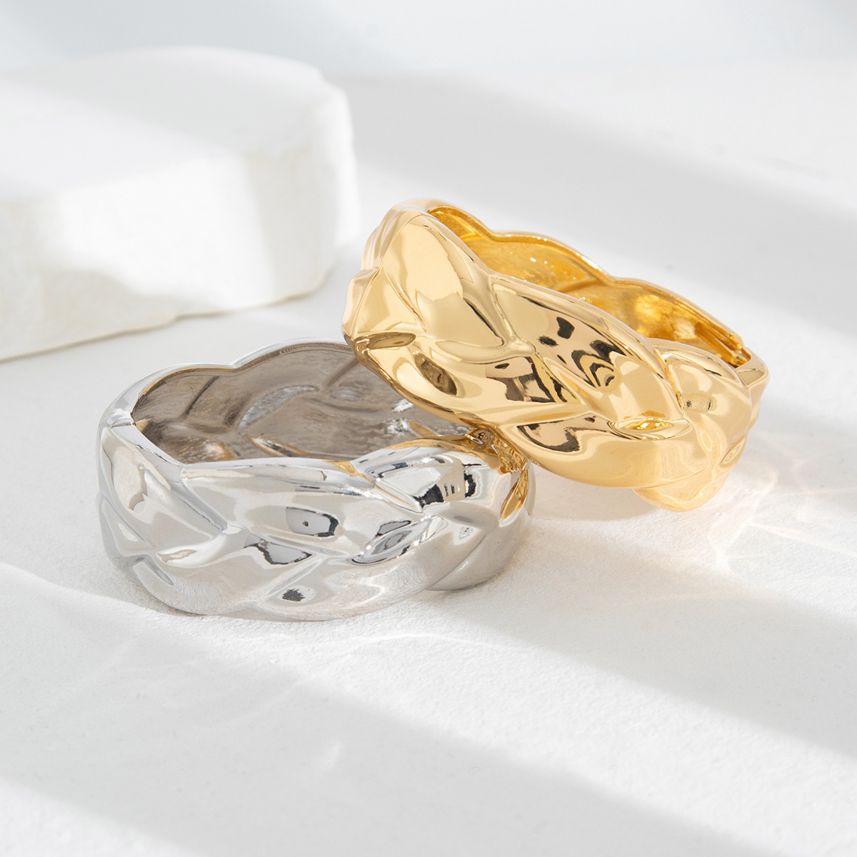 12g Weight Imitation Pearl Inlay Material Rings, Bracelets Classification 1 Piece Quantity Casual, Party, Street Occasion Alloy Material Solid Color Pattern All Seasons Season Women's Gender Inlay Design Cool Style, IG Style Style Gold, Silver Color Cool Style IG Style Solid Color Alloy Inlay Imitation Pearl Women's Rings Bracelets 9