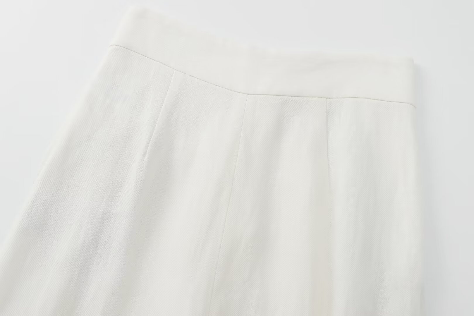 Pantaloni pieghettati in misto lino da donna, stile estivo 2024_voghion.com