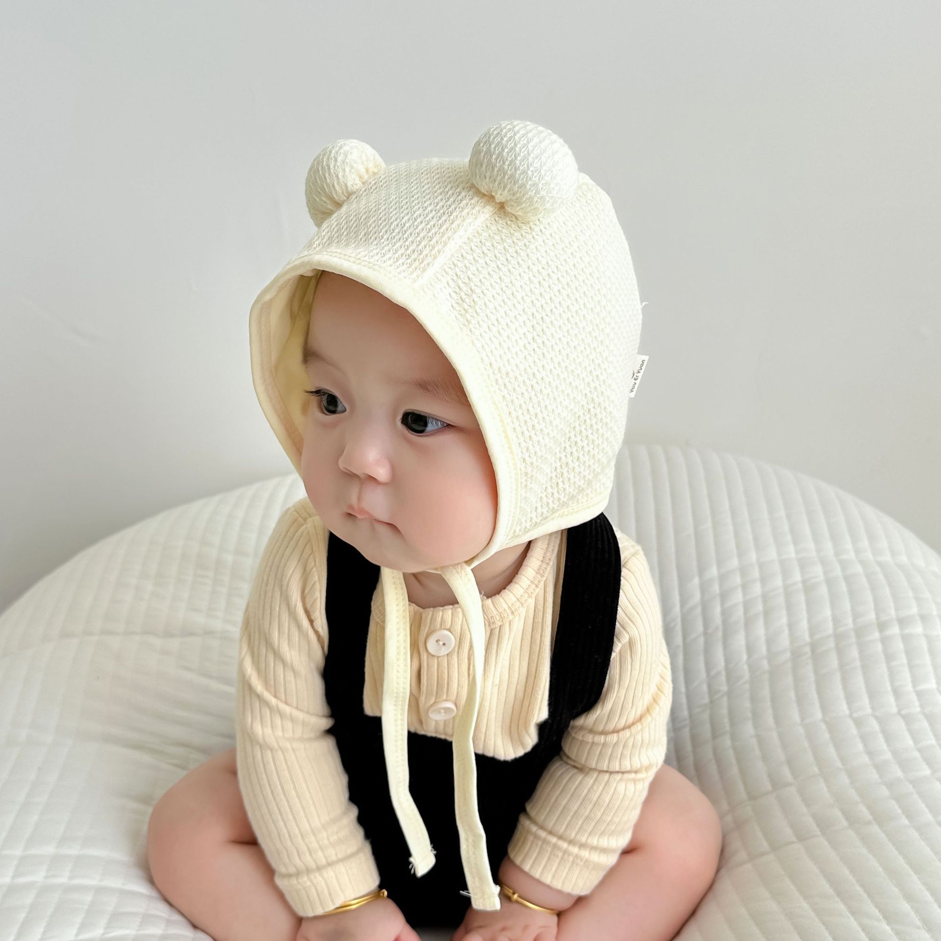 Baby hat Autumn and winter cute double ball baby small month new ear protective hat_viptrois.com