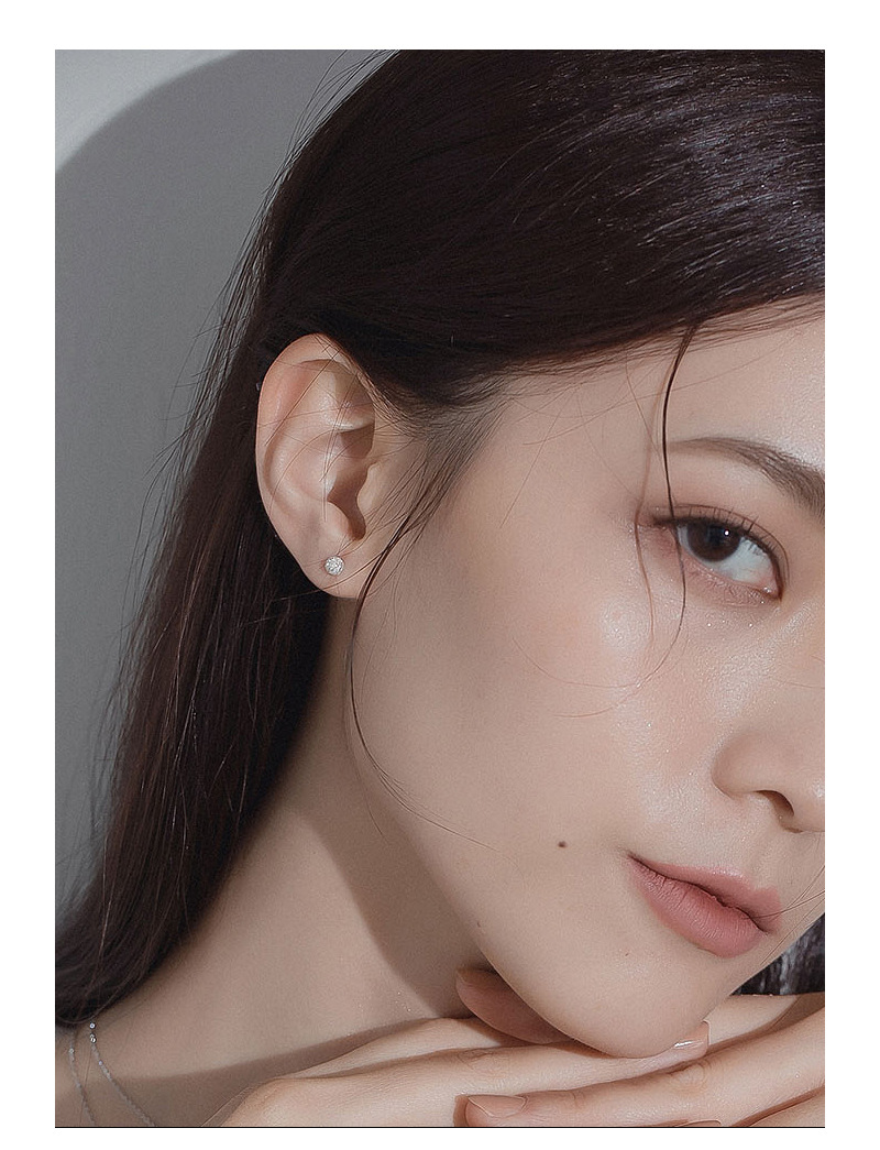 Holiday, Daily Occasion 925 Sterling Silver Material 1 Pair 925 Sterling Silver Solid Color Ear Studs