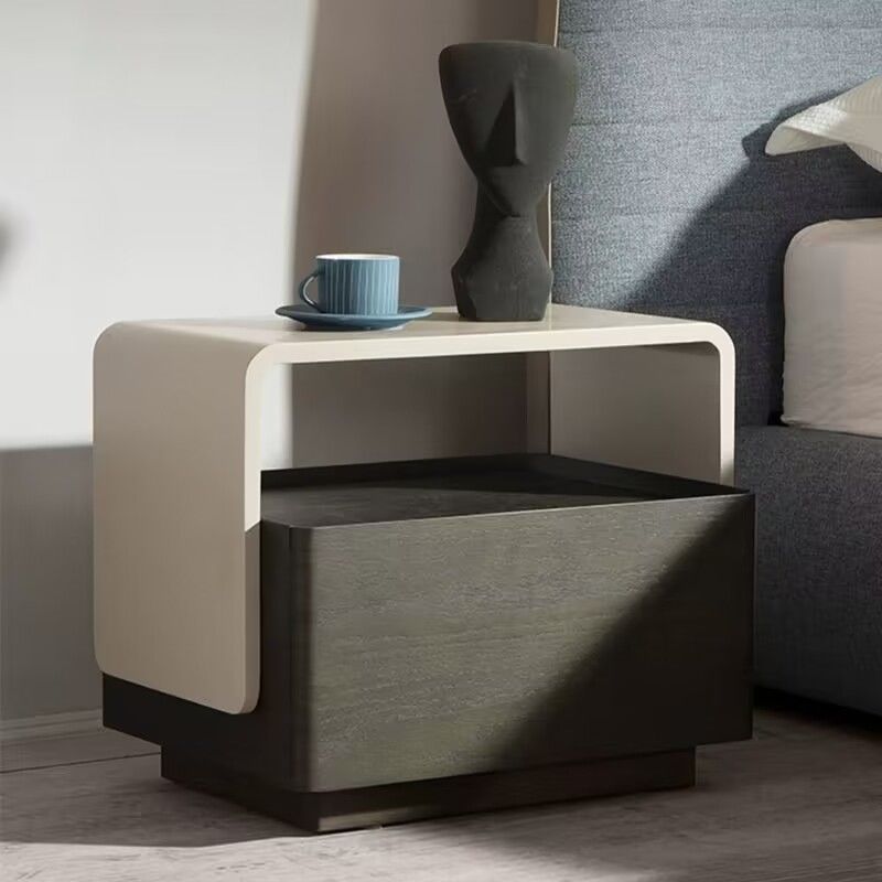2025 New Bedside Table Italian Normcore Designer Internet Celebrity Scandinavian Small Apartment Creative Home Bedroom Bedside Table