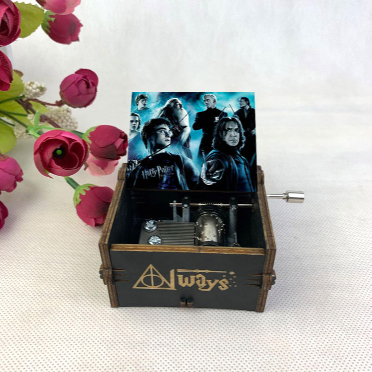 源工場ハリーポッターハイドウェイ手揺れ木製オルゴールミニオルゴールクリエイティブ誕生日プレゼント