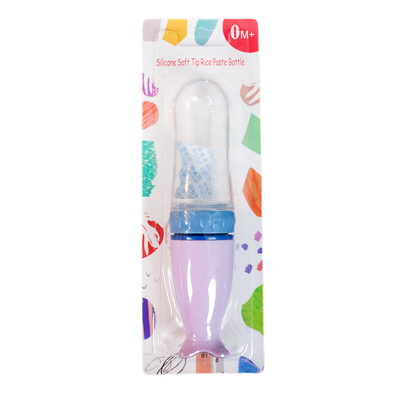 Tarjeta inglesa bebé botella de pasta de arroz bebé botella de alimentación de silicona cuchara de apretón niños suplemento alimenticio botella cuchara de pasta de arroz