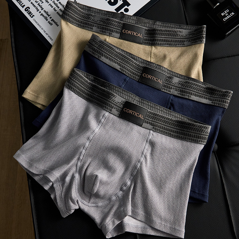 One-Piece Drop-Shipping Men's Trendy Underwear, Stylish Pure Cotton Boxer Briefs, Breathable and Comfortable Shorts with Black Waistband and Leather Label