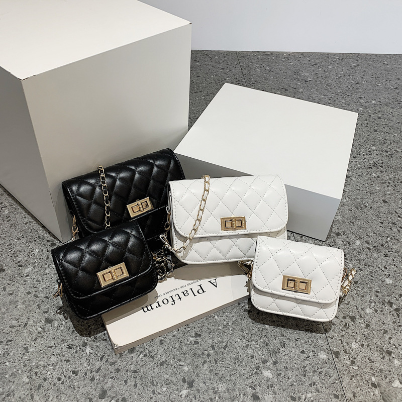 Diamond-Patterned Solid Color Chain Small Square Bag 2022 Summer New Fashion Shoulder Bag Simple and Stylish Crossbody Women's Bag Versatile
