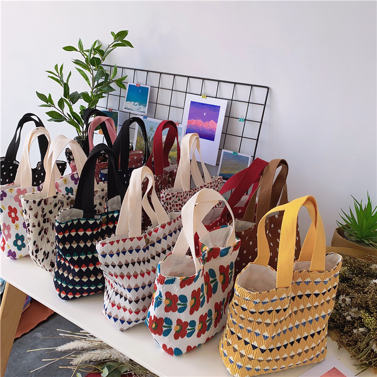 912132 South Korea ins small fresh cute small cloth bag women's wrinkled printed handbag lunch bag wholesale