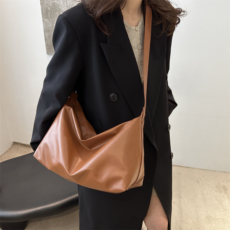 Bolsas diarias coreanas, bolsas de hombro de viento suaves, bolsas de hombro simples, bolsas de hombro grandes, bolsas de 2024 nuevas bolsas de mujer, bolsas de mochila de gran capacidad.