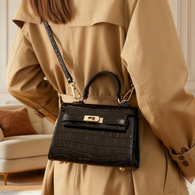 �p������P����2025�¿�Ů��ţƤб����߼��Іμ�������