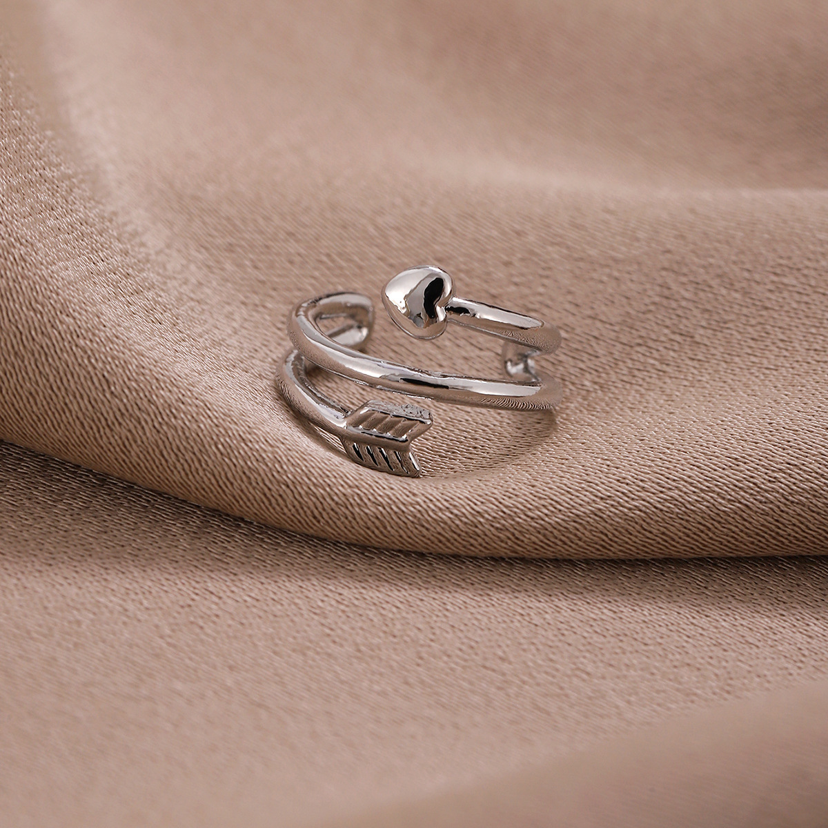 Estilo coreano personalizado pendientes simples de alta calidad en forma de U irregular clip de oreja cuadrada simple clip de hueso de oreja sin oreja al por mayor